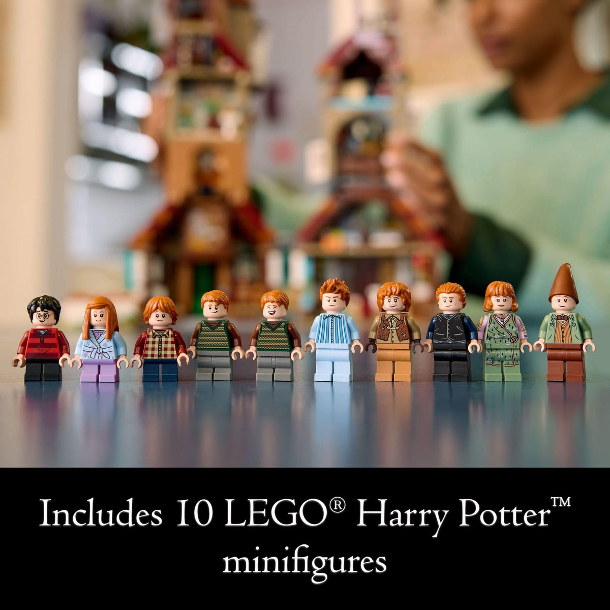 Harry Potter The Burrow Building Set with 10 Minifigures L844372