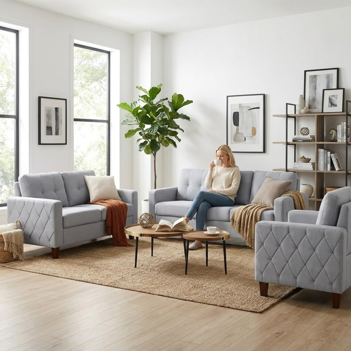 Light Gray Tufted Upholstered Loveseat S5497